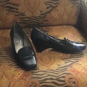Anne Klein Black Patent Wedges